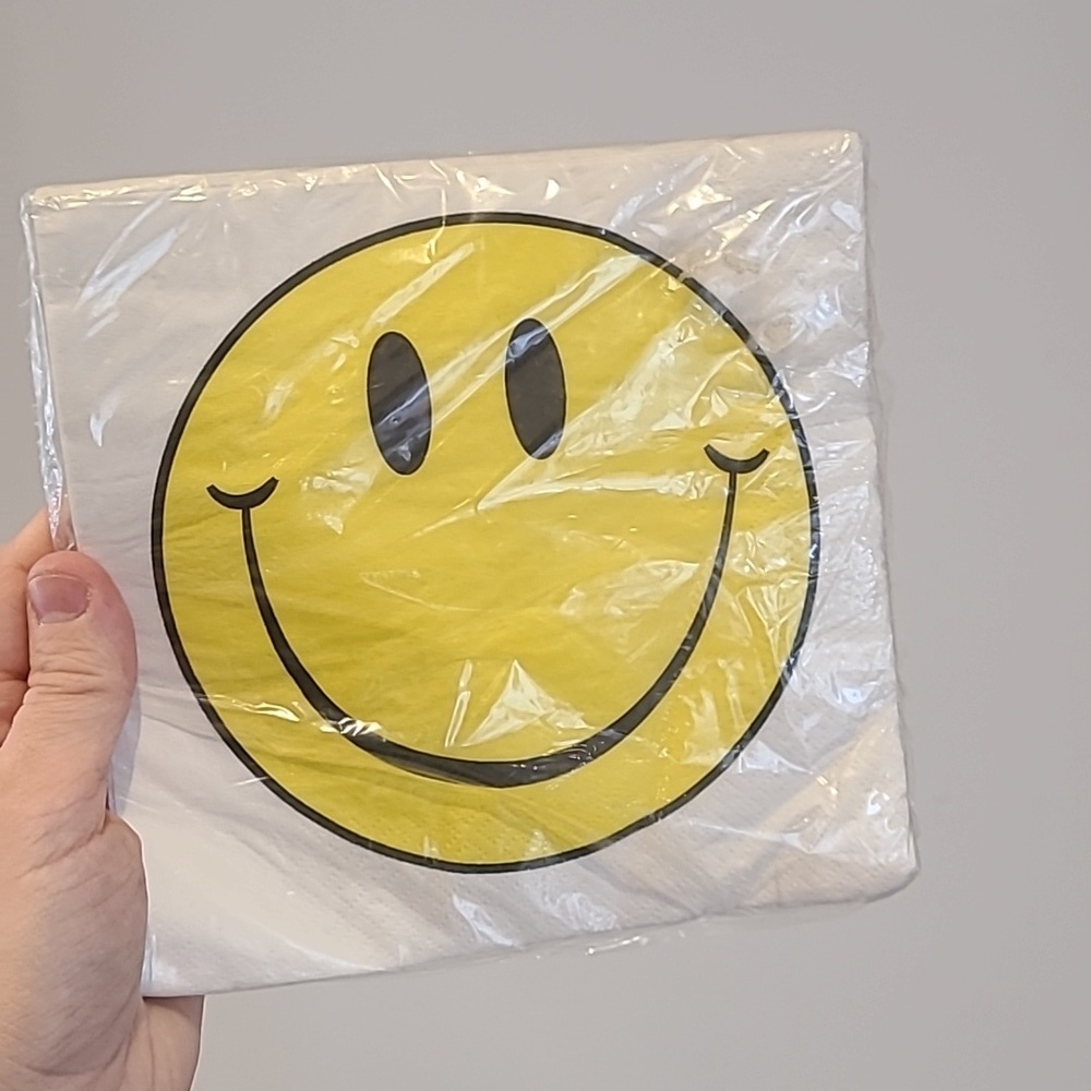 Vintage 90s smiley face birthday party bundle - Picture 2 of 9